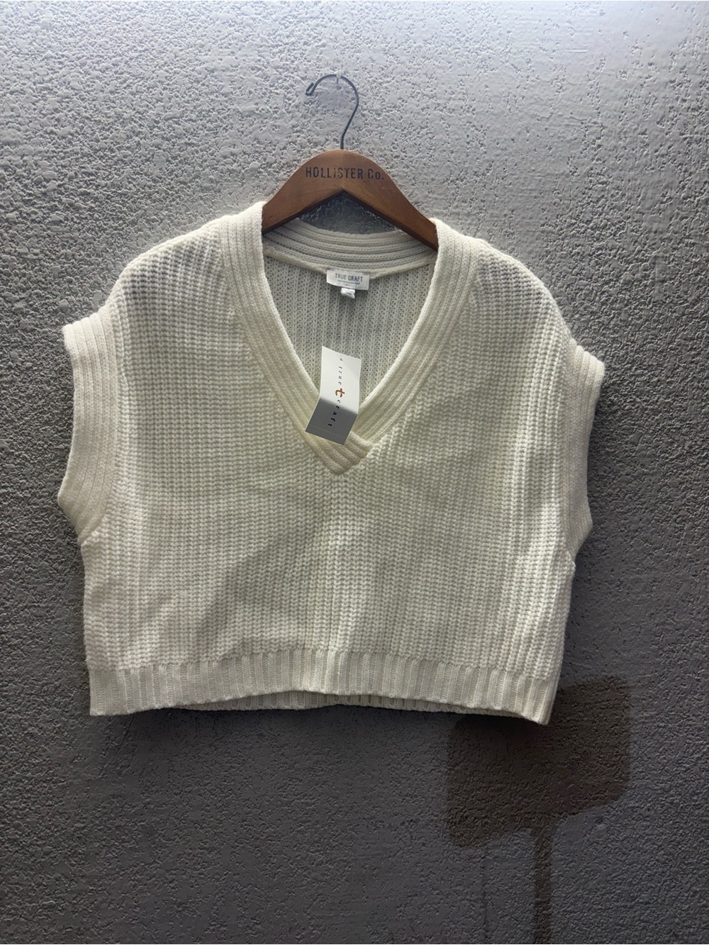 True Craft Cream V-Neck Cropped Knit Sweater Vest